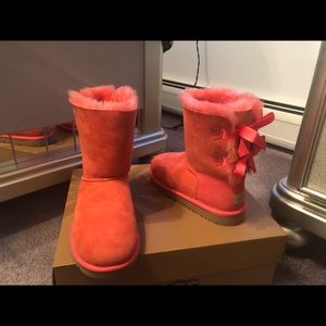 Brand new never worn pink Uggs